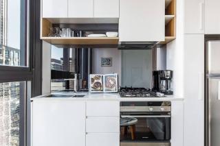 Melbourne Central Designer Studio With North Views - 5