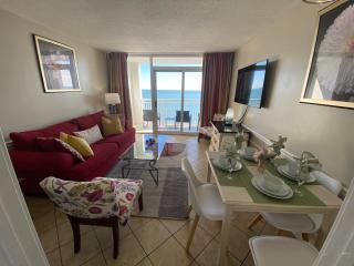 Camelot By The Sea Ocean Front Condo - Myrtle Beach - 9