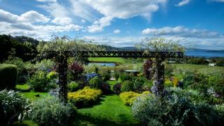 The Hill House Panorama - Woodbridge - 6