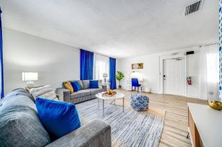 Chic and Central Condo - Palm Wave Says - Coconut Creek - 6