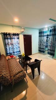 Namasthe Inn AC, Ottapalam-Palakkad Highway, Lakkidi - Ottappālam - 5