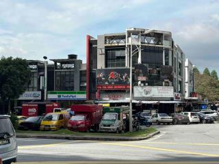 E1 Emporis Duplex SEGI KD Tropicana IKEA One Utama - Petaling Jaya - 1