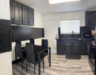 Cozy and Spacious Home - 5