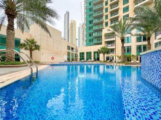 Boutique Living - Burj Views - Renovated - Dubai - 3