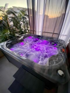 Luxury apartment with jacuzzi - Podstrana - 8