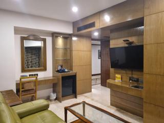 Hotel Benzz Park Chennai - 4