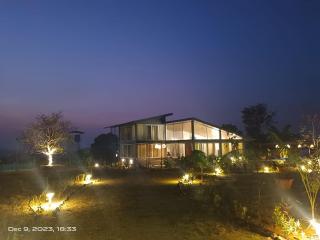 Ebonystays The Glasshouse - 0