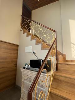 Ebonystays The Glasshouse - 1