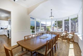 Dory's Beach House - Executive Escapes - 3