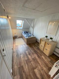 Schöne Dachgeschosswohnung - 3