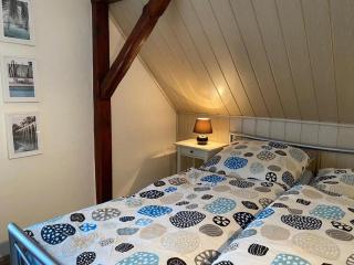 Schöne Dachgeschosswohnung - 6