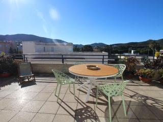 MARITIM II 2 AT.1 - Apartamento moderno, agradable y muy bien equipado situado en 1ª línea de mar - ES-228-82 - Llança - 1