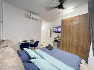 Lenore & Myna Suite at Alanis Residence Sepang, KLIA Homestay Apartment - Sepang - 8