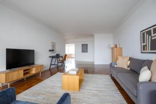 Blueground UES gym balcony nr central park NYC-1404 - 8