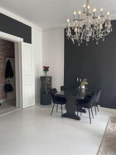 Cozy room by Royal Palace - Oslo - 7