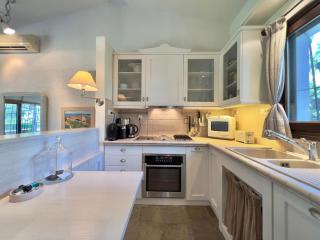 Lavender by halu!, Villa with outdoor ping pong area - Sani Beach - 9