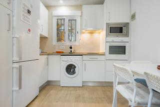 Casa Familiar con Piscina - 1