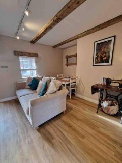 Riverbank Cottage, Dog Friendly. Swansea, Llanelli - Hendy - 6