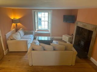 Stunning 3 bedroom House with amazing Castle view - 6