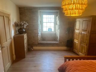 Stunning 3 bedroom House with amazing Castle view - 2