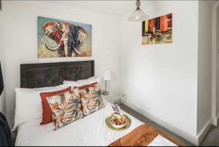 Spacious 4 bed house in Croydon with parking for x2 cars! - Photo ID Required - South Norwood - 3