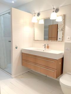 MAISON CENTRE VILLE AVEC JARDIN , TERRASSE, et GARAGE VELOS - 5