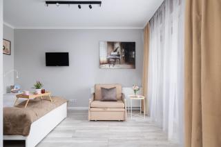 Dąbska Studio with Terrace & Parking by Noclegi Renters - Krakow - 1