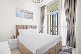 Aliving Luxury 3BR Villa With Maid Room Damac Hills 2 - Dubai - 2