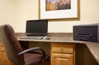 Country Inn & Suites by Radisson, Lexington, VA - Lexington - 2