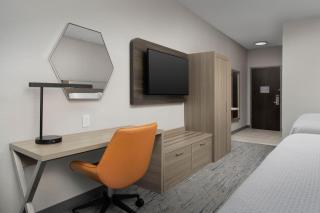 Holiday Inn Express & Suites Knoxville-Clinton by IHG - Clinton - 4
