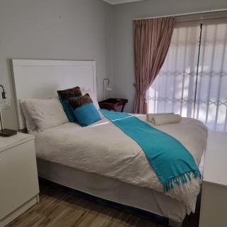 Home Away From Home - Port Elizabeth - 9