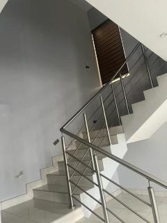 Luxe Living:4Bed, TV, Pool& WiFi - Lekki - 2