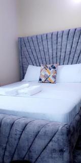 Lux Suites Bamburi Furnished Apartments - Bamburi - 9