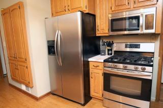 Charming, Central, Cozy Home - Ideal - Dearborn Heights - 3