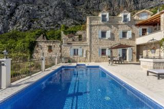 Luxury villa Libar near Split, heated pool - Jesenice - 9