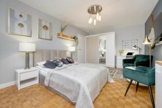 Unique Bright Apartments in Warsaw by Noclegi Renters - Varsavia - 0