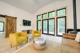 Hot Springs: 2 Cabins Waterfall & Mountain Views - 7