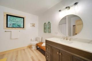 Hot Springs: 2 Cabins Waterfall & Mountain Views - 5