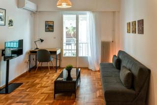 Renovated Kypseli Apartment - Atene - 9