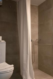 Renovated Kypseli Apartment - 1