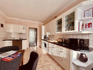 CASA REHSE I Stilvolles Apartment I 24h-Self-Check-in I kostenlos Parken & WLAN I 55-Zoll-Smart&Kabel-TV I ÖPNV - 7