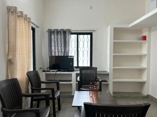 HOMESTAY - AC 1 BHK NEAR AlRPORT - Chennai - 8