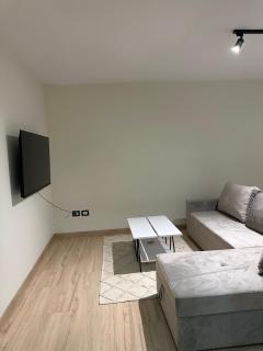 White apartment, in the center of Tirana - Tirana - 4
