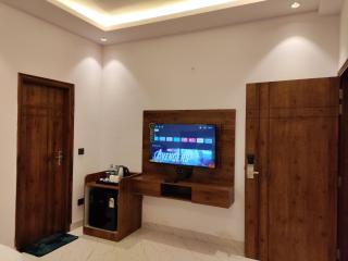 Emerald Suites - 8