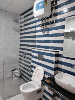 Emerald Suites - 7