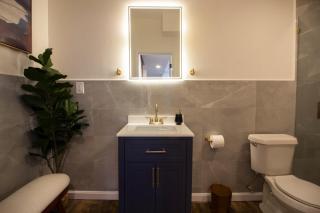 Butler House Penthouse 3BR Fireplace - 3