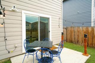 Rare Find Luxurious Home Sleeps 13 with Family Fun - 5