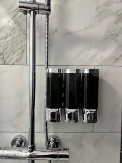 Granada Apartments Holmfield Rd - 2