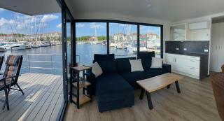 Urlaub auf dem Wasser mit einmaligen Ausblick - WELL Hausboote Boltenhagen 10 - Boltenhagen - 7