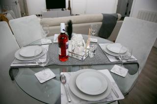 Peace Home - Watford - 4
